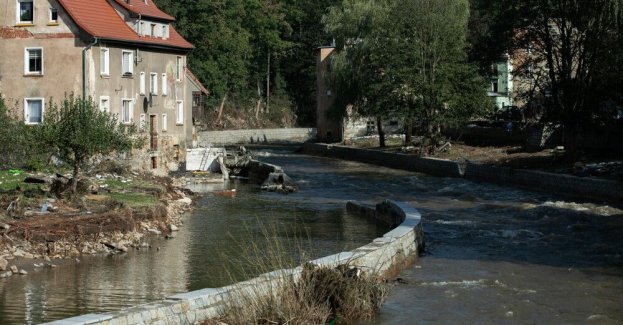 Wody Polskie uruchomiły wypłaty za nieruchomości zniszczone w wyniku powodzi w 2024 r. - powiedział PAP prezes Państwowego Gospodarstwa Wodnego Wody Polskie Mateusz Balcerowicz. Średnia cena wykupu jednej nieruchomości to milion złotych.