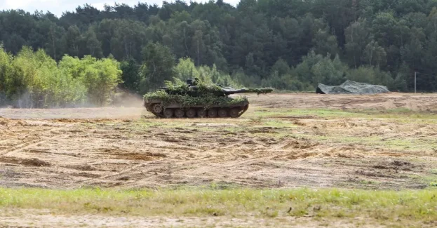 We wtorek odbyła się ogniowa część ćwiczenia Dzielny Bóbr-26, będącego elementem federacji ćwiczeń wojskowych pod kryptonimem Czarny Obrońca–26. Oglądał ją m.in. wiceminister obrony narodowej Paweł Bejda. Szkolenie odbyło się na pasie taktycznym wędrzyńskiego poligonu w Trzemesznie Lubuskim – poinformował szef sekcji prasowej 11. LDKPanc mjr Artur Pinkowski.